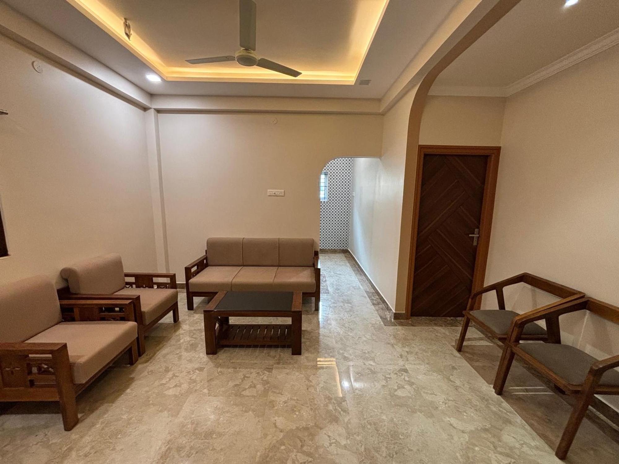 Srirangam Nandavanam Service Apartments Tiruchirappalli Dış mekan fotoğraf